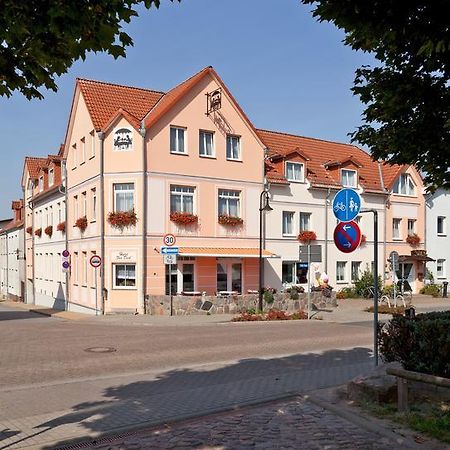Hotel Fuer Dich Waren  Eksteriør billede