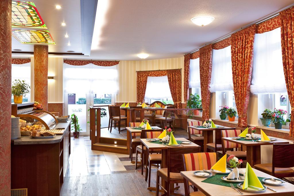Hotel Fuer Dich Waren  Eksteriør billede