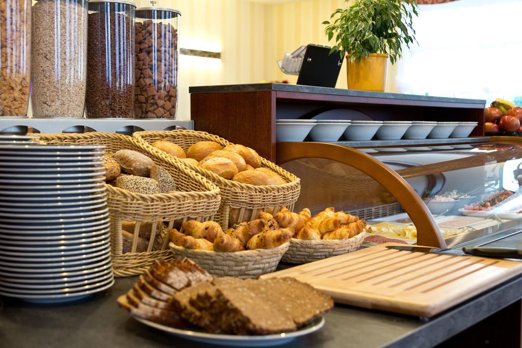 Hotel Fuer Dich Waren  Eksteriør billede