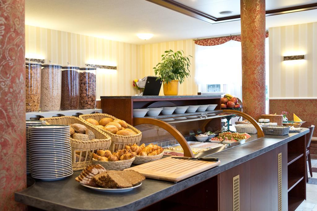 Hotel Fuer Dich Waren  Eksteriør billede